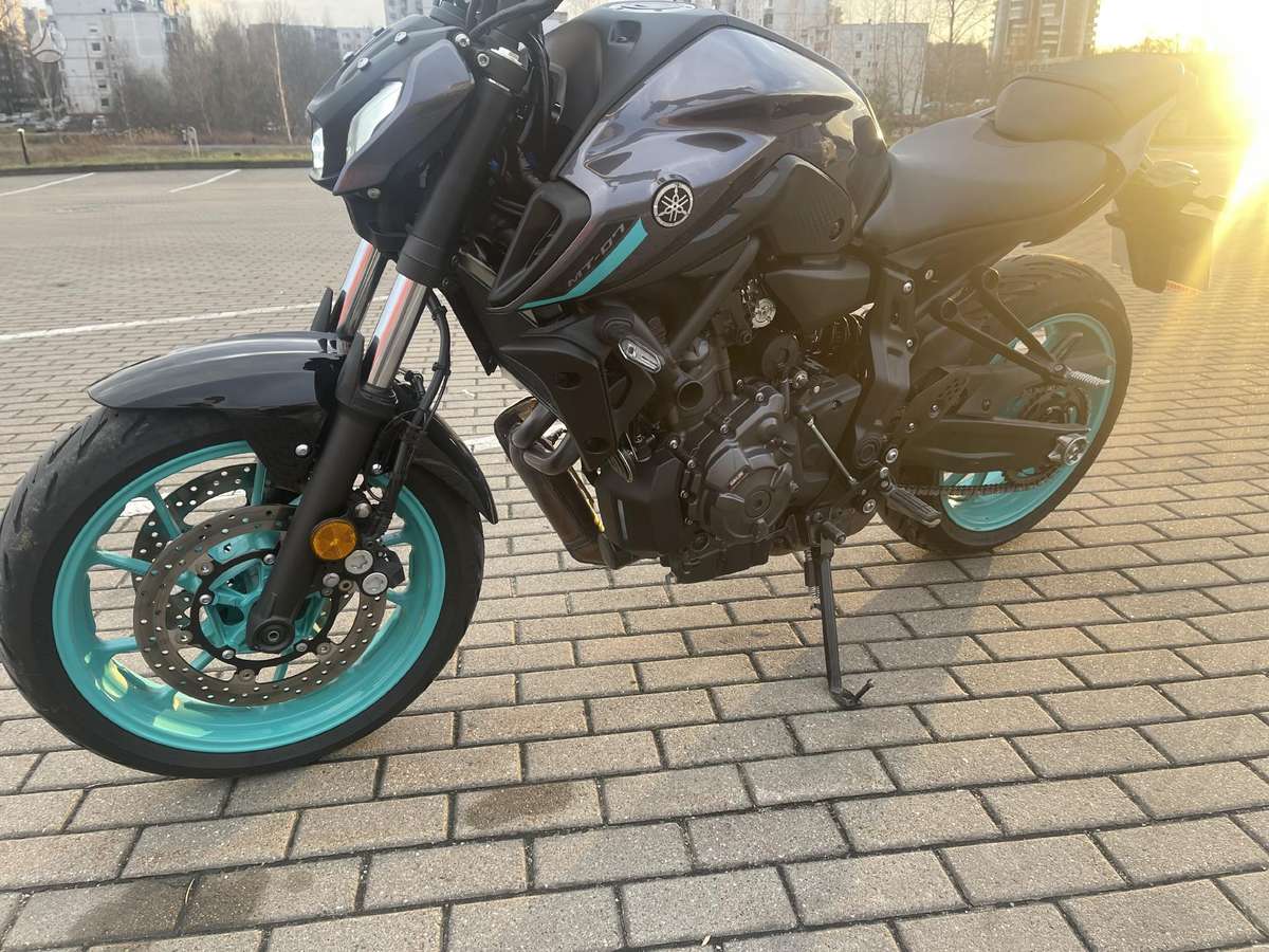 Yamaha MT 07 700cc, street / classic