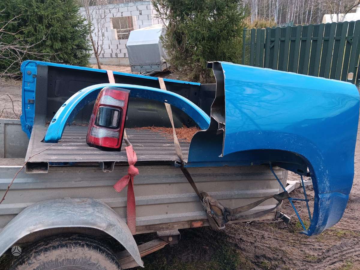 Dodge Ram body parts