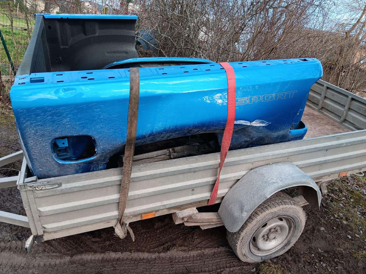 Dodge Ram body parts