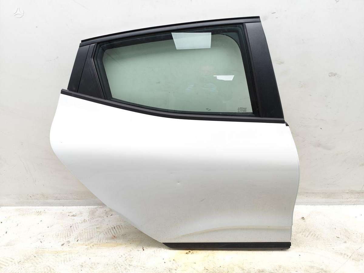 Renault Clio двери