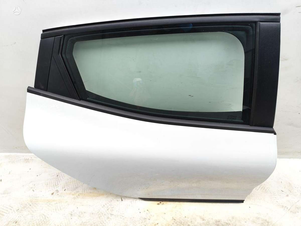 Renault Clio двери