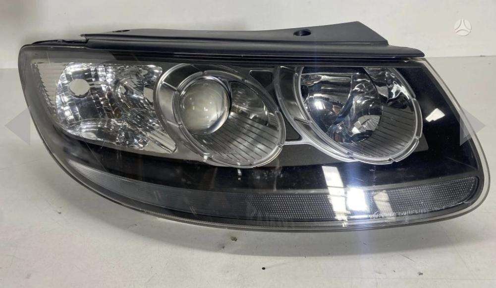 Hyundai Santa Fe R žibintas