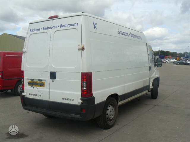 Peugeot Boxer, preču