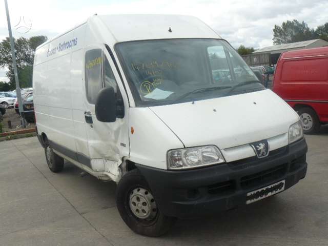Peugeot Boxer, cargo vans