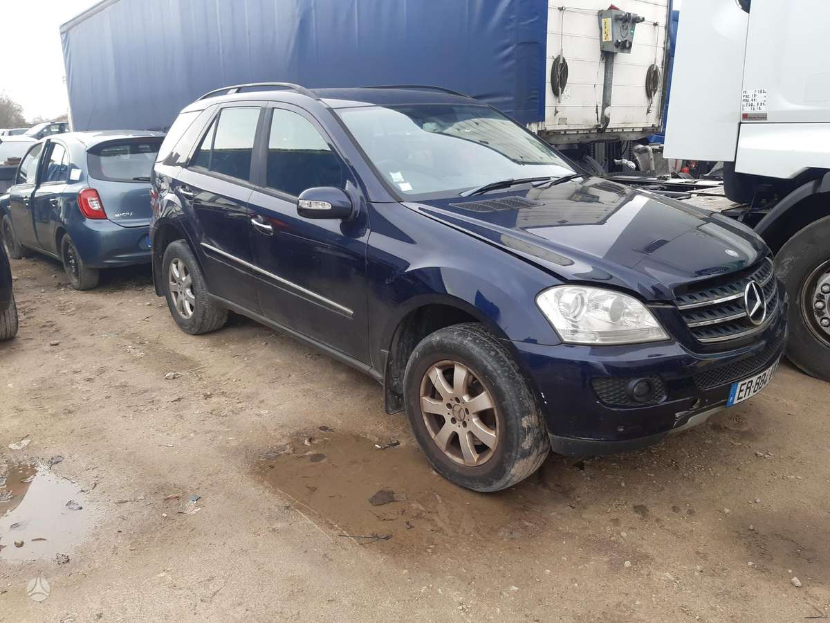 Mercedes-Benz ML klasė dalimis