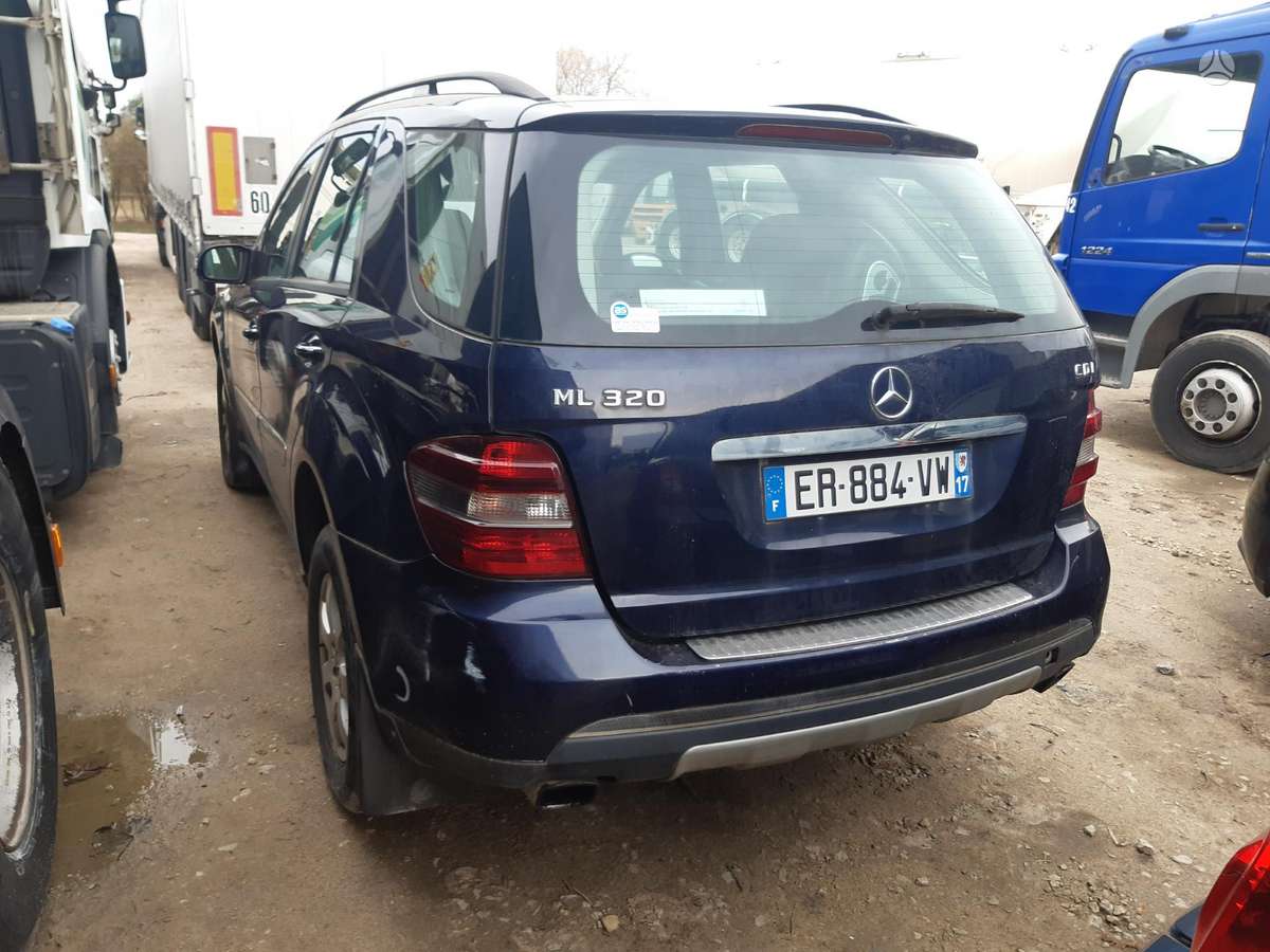 Mercedes-Benz ML klasė dalimis