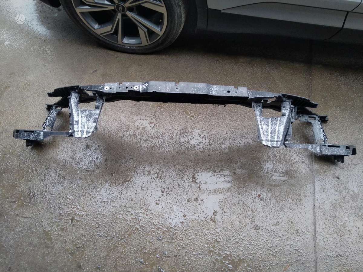 Volvo V60 kėbulo dalys