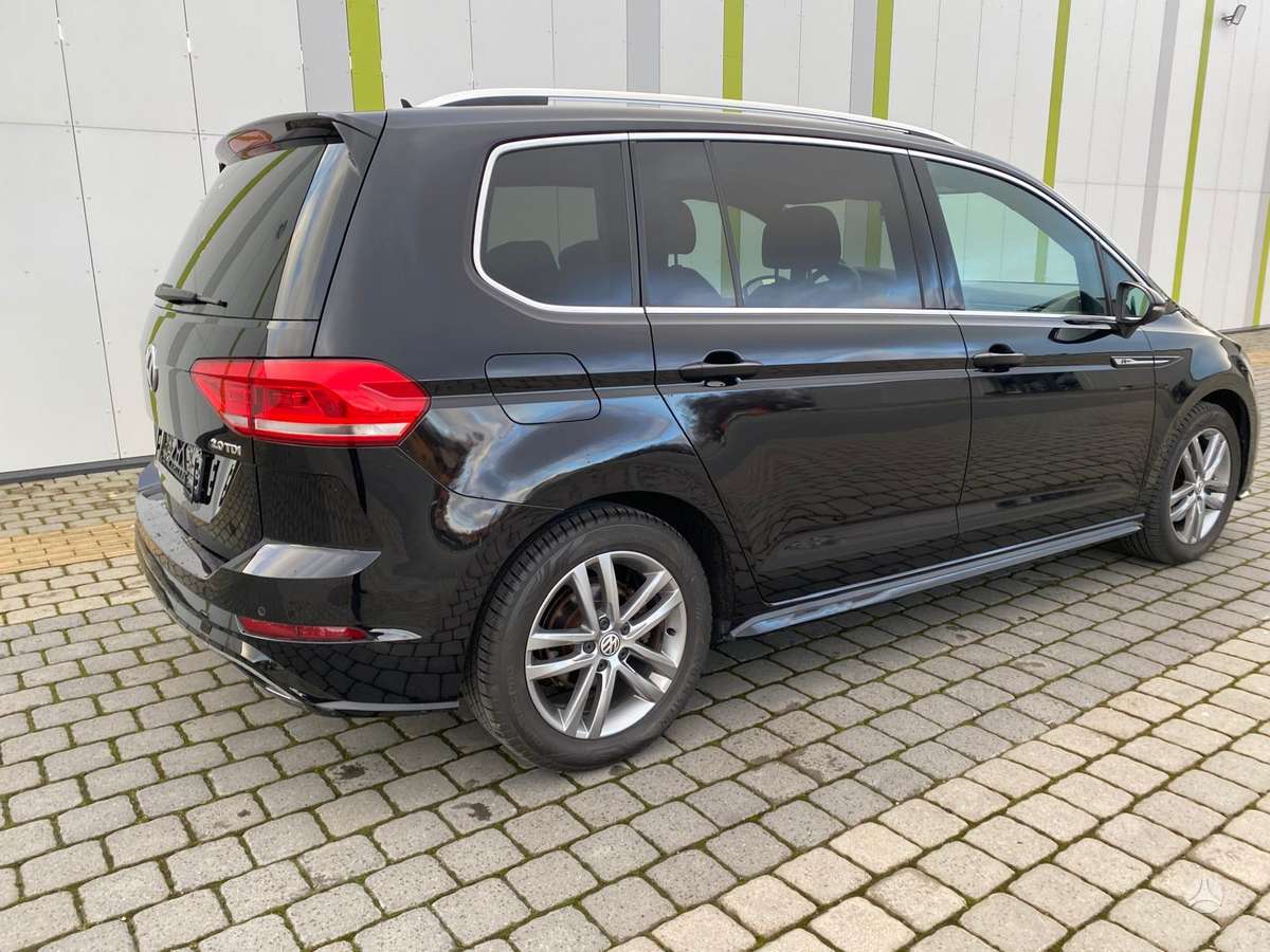 Volkswagen Touran - 3