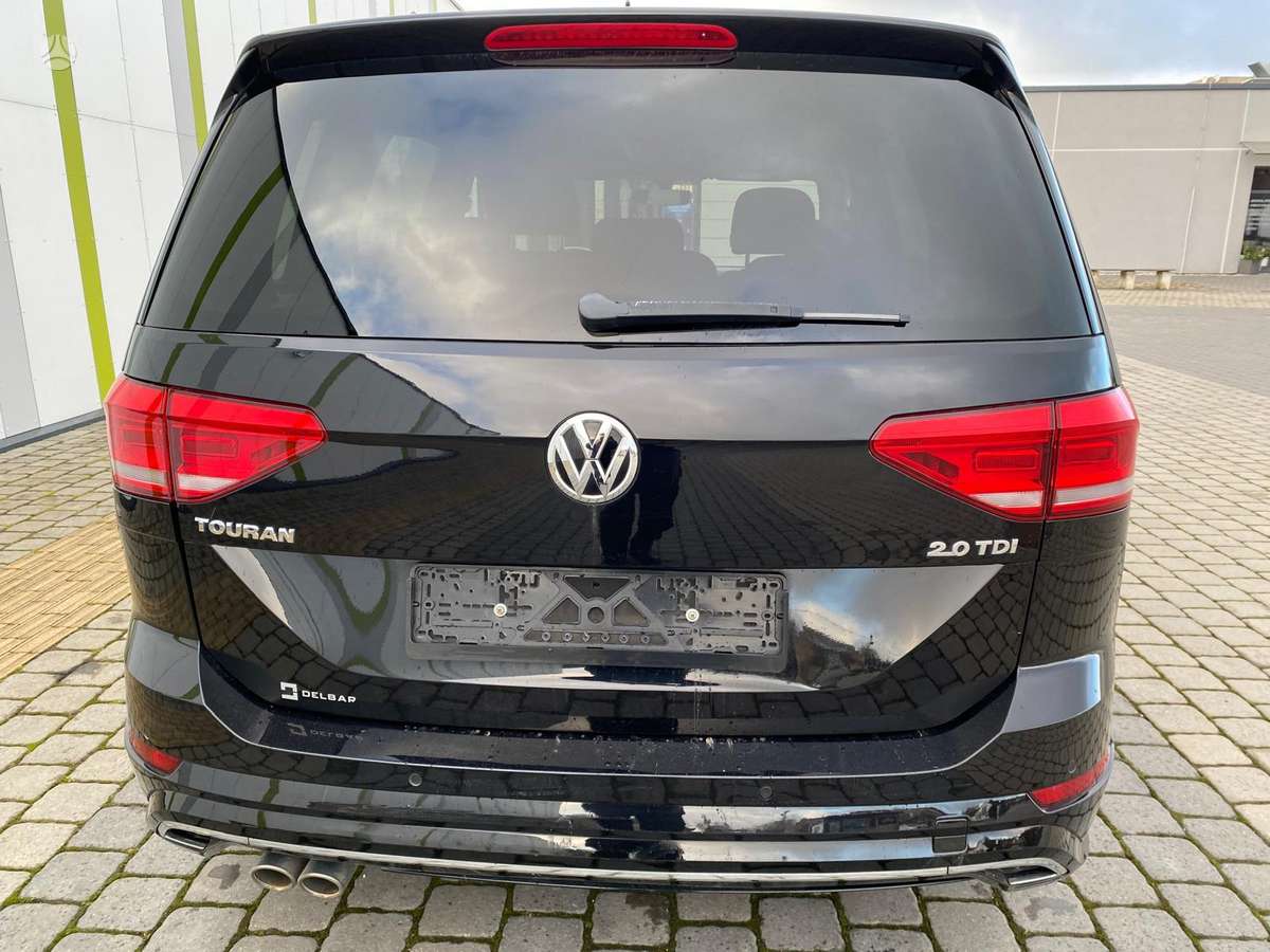 Volkswagen Touran - 4