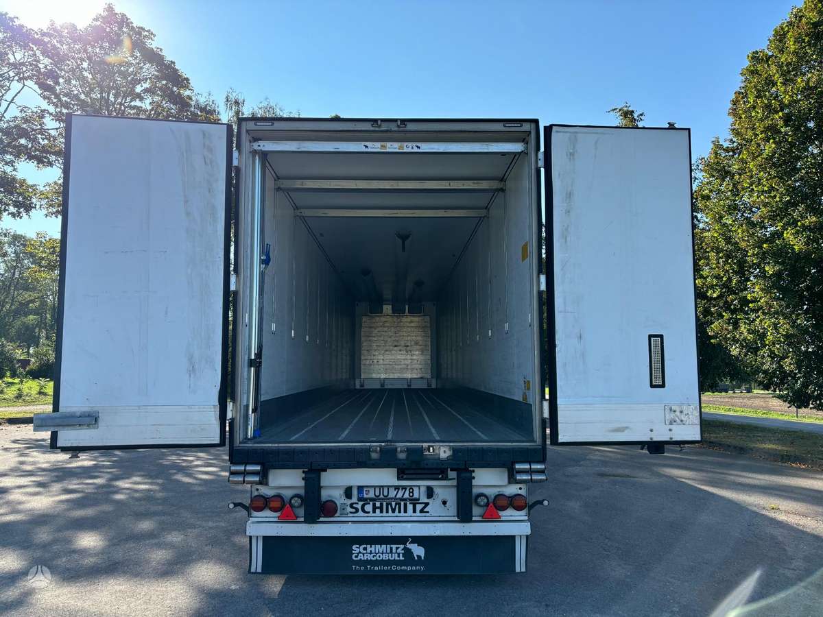 Schmitz SCB*S3B, refrigerated