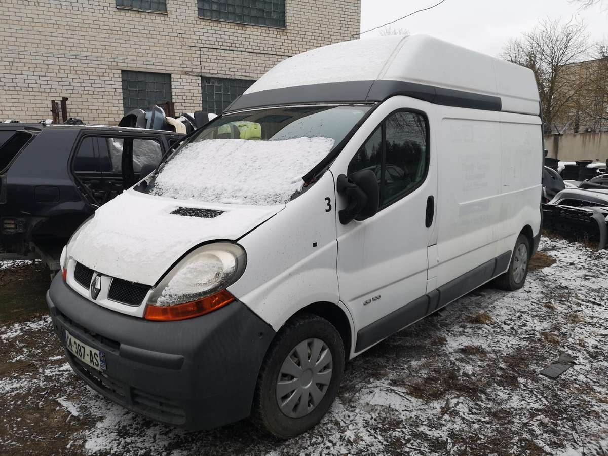 Renault Trafic, passenger vans