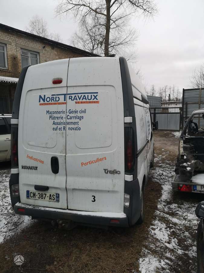 Renault Trafic, passenger vans