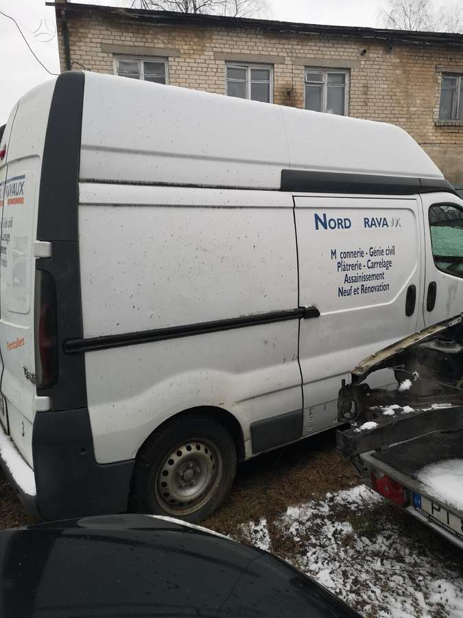 Renault Trafic, passenger vans