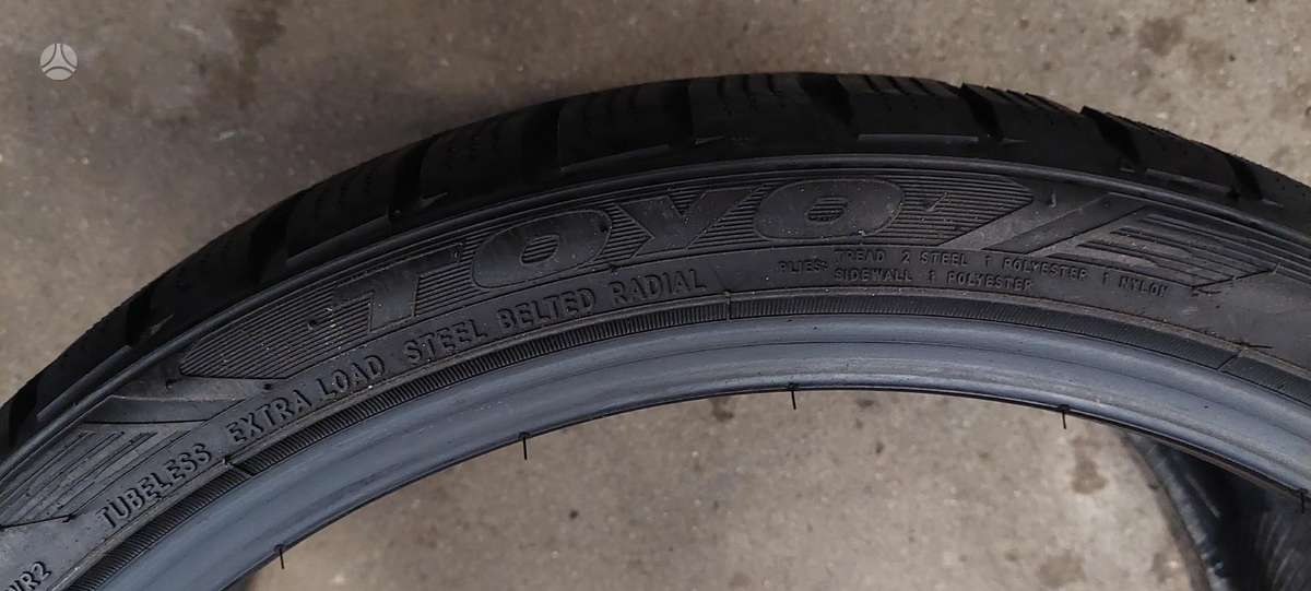 Toyo, зимние 225/35 R19