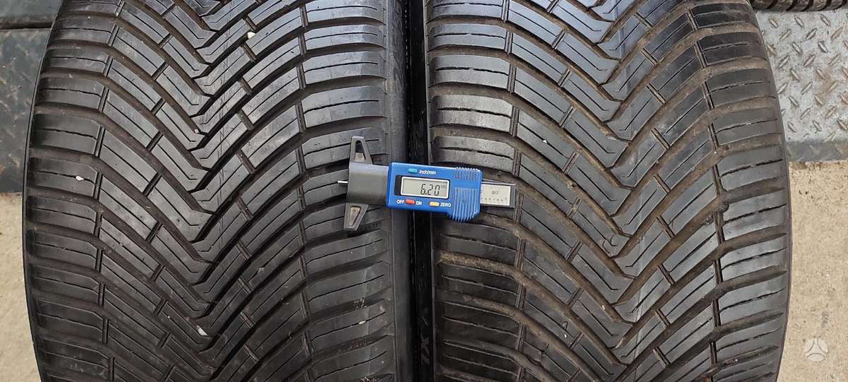 Continental, всесезонные 245/35 R19