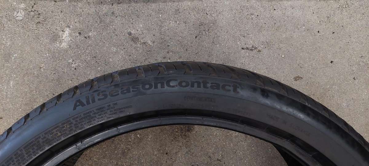Continental, всесезонные 245/35 R19