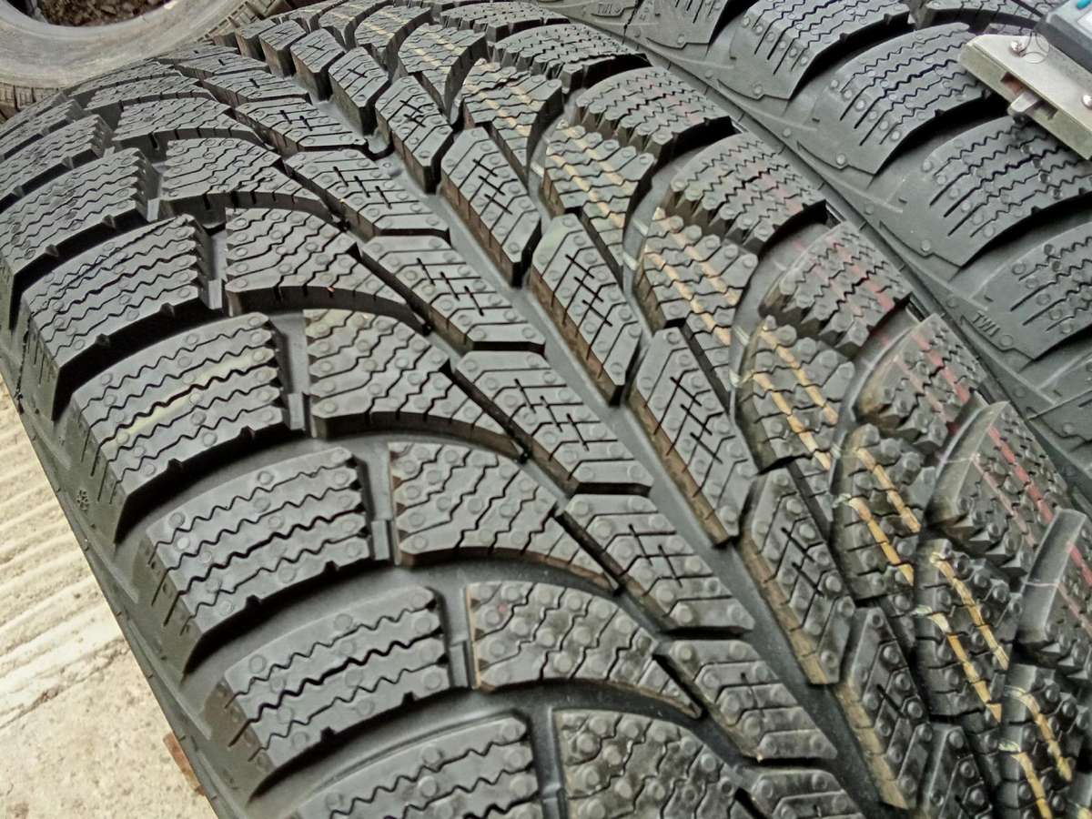 General, universalios 215/60 R16
