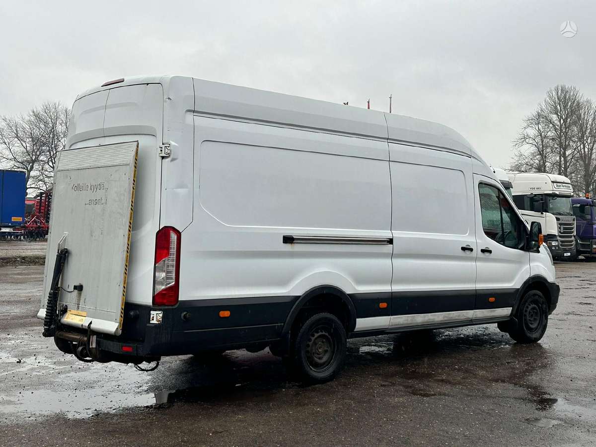 Ford Transit, komercinis