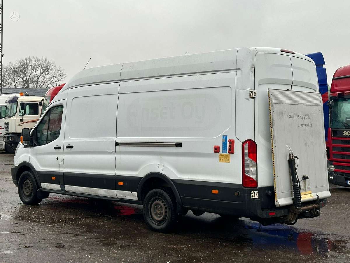 Ford Transit, komercinis