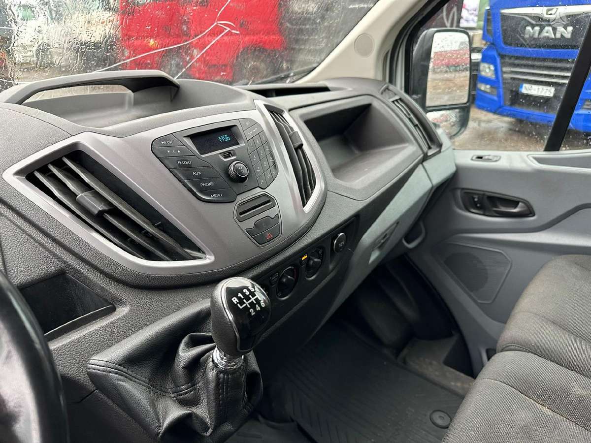 Ford Transit, komercinis