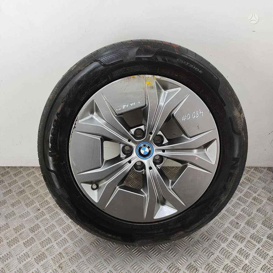 BMW IX1, lengvojo lydinio, R17