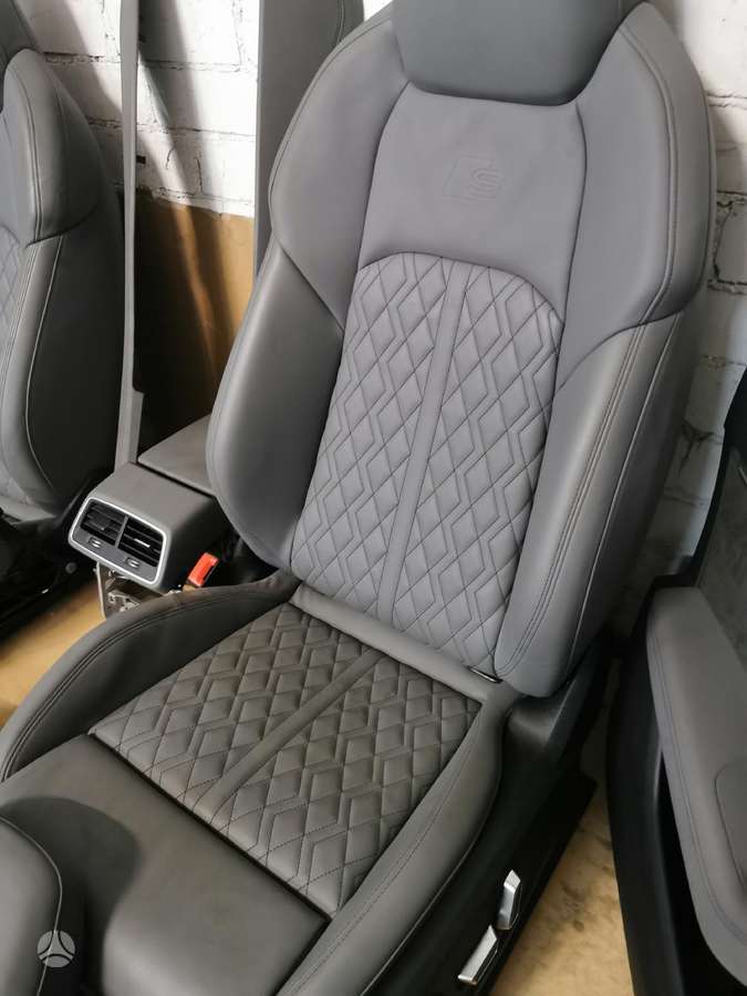 Audi S7 salono detalės