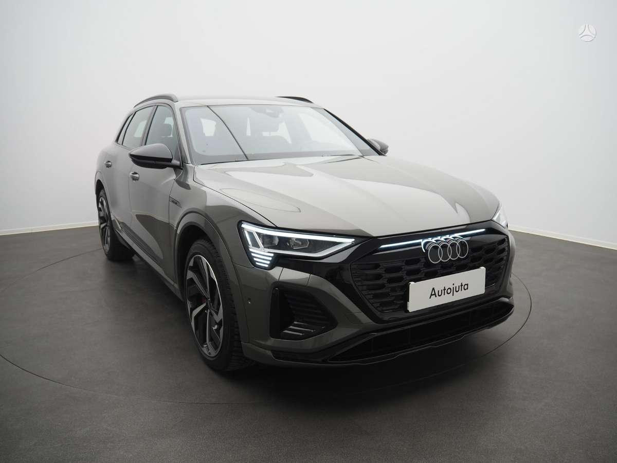 Audi Q8 e-tron, 95 kWh, off-road / crossover