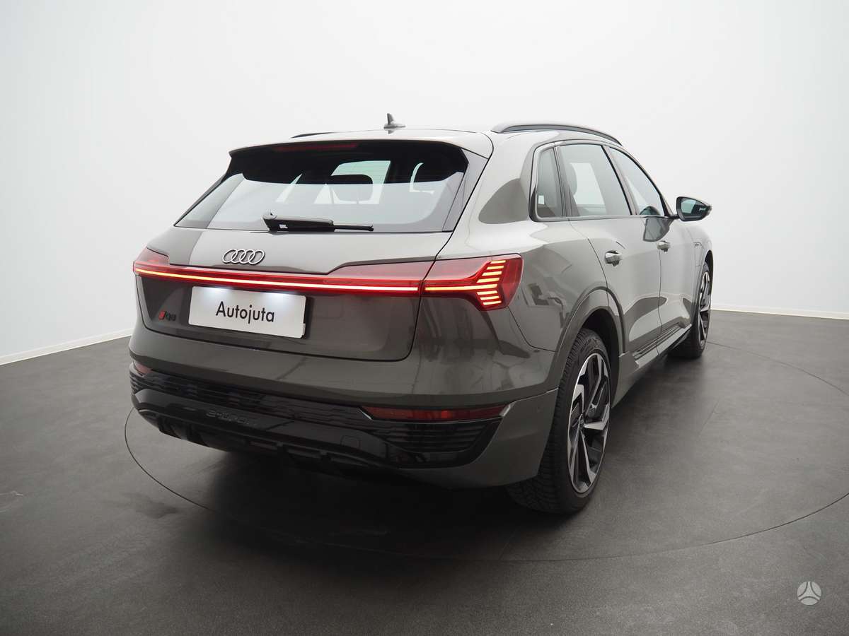 Audi Q8 e-tron, 95 kWh, off-road / crossover