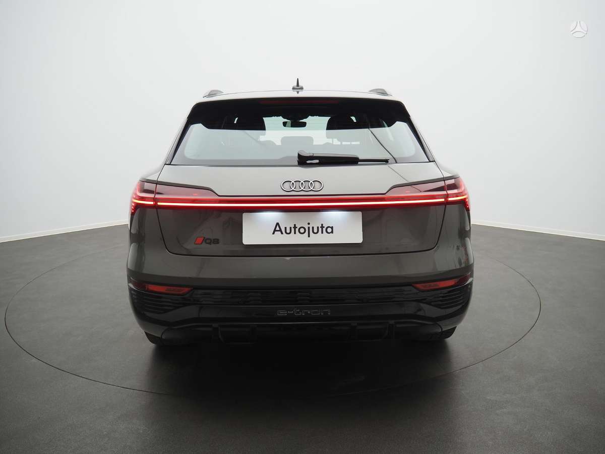 Audi Q8 e-tron, 95 kWh, off-road / crossover