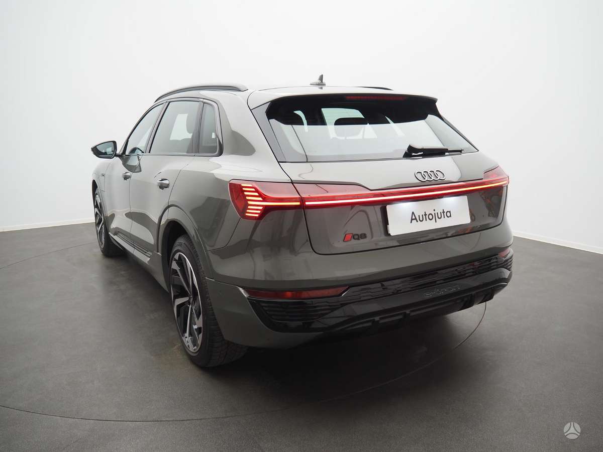 Audi Q8 e-tron, 95 kWh, off-road / crossover
