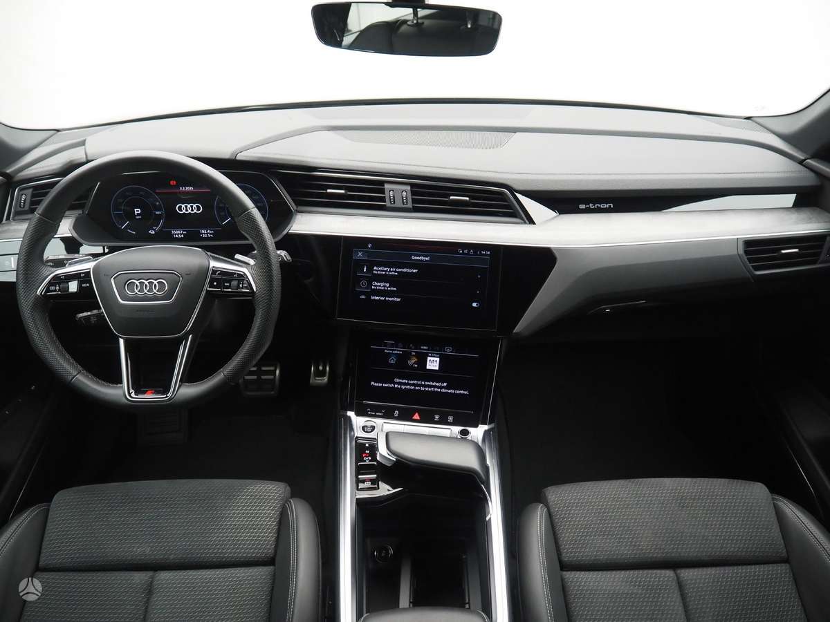 Audi Q8 e-tron, 95 kWh, off-road / crossover