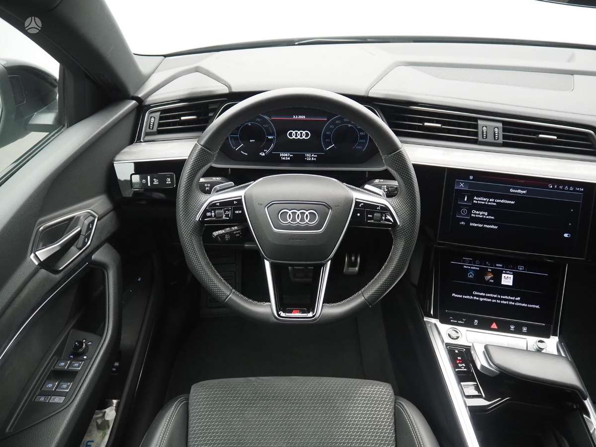 Audi Q8 e-tron, 95 kWh, off-road / crossover