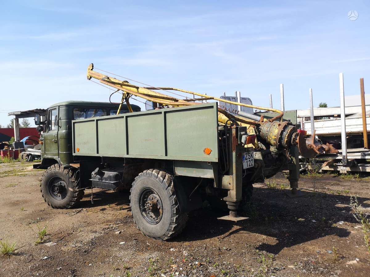 GAZ 66, буровая машина