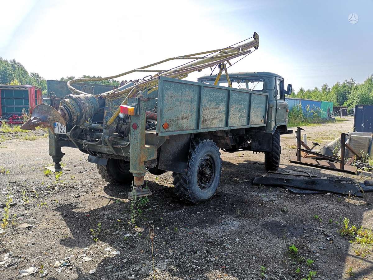 GAZ 66, буровая машина