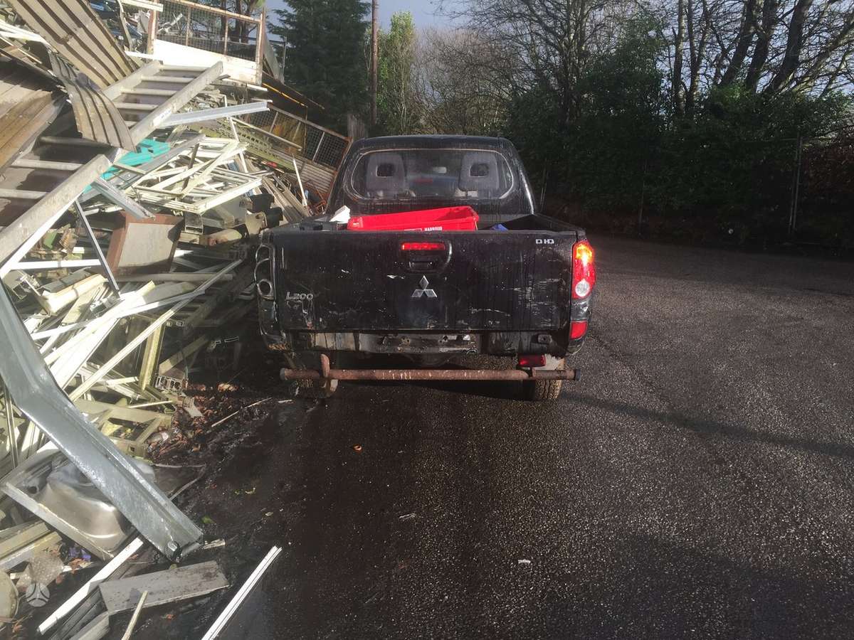 Mitsubishi L200 for parts