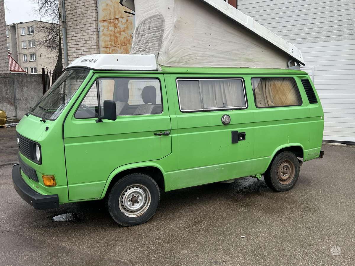 Volkswagen Transporter - 2