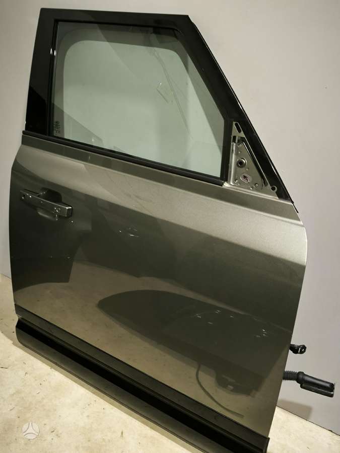 Land Rover Defender по частям