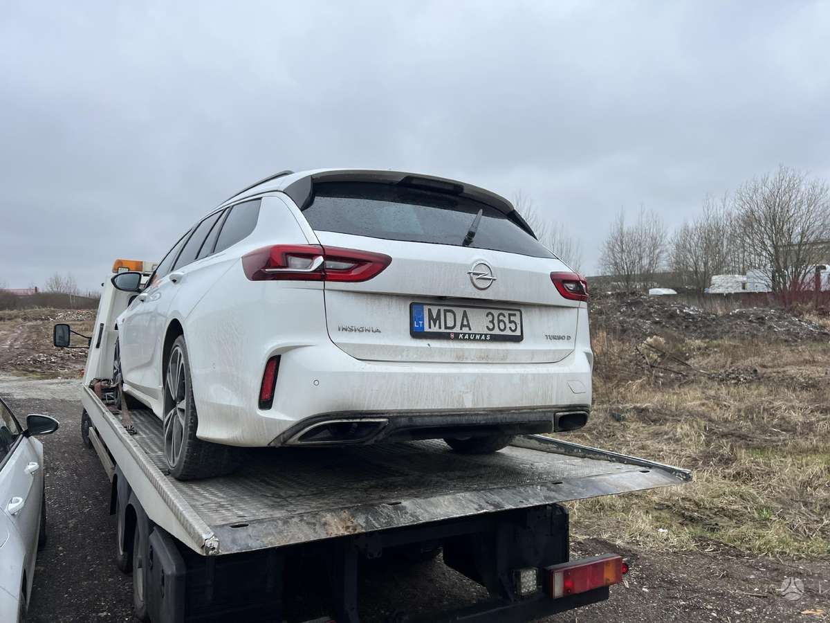 Opel Insignia по частям