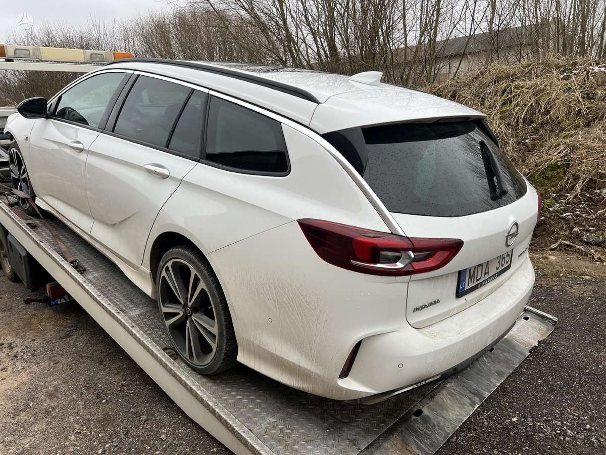 Opel Insignia по частям