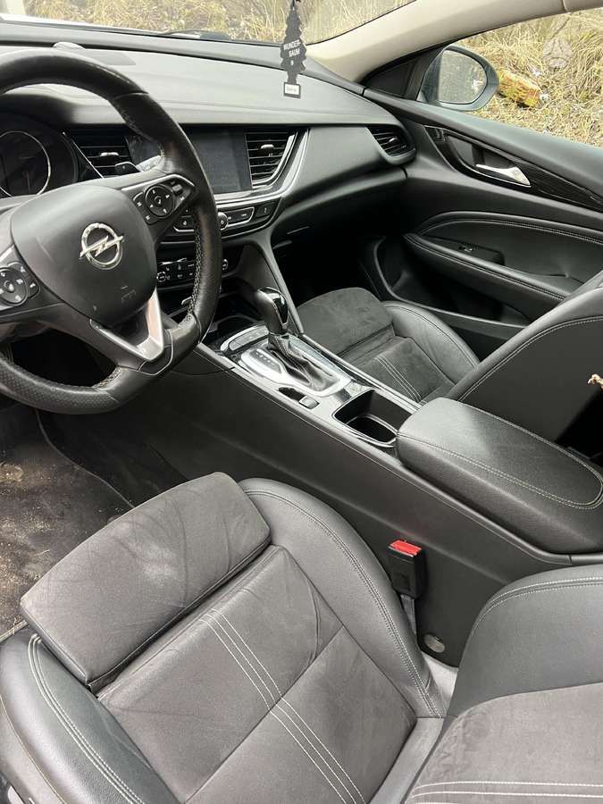 Opel Insignia по частям