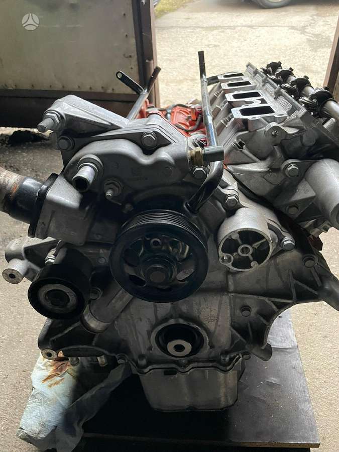 Dodge Challenger engine parts