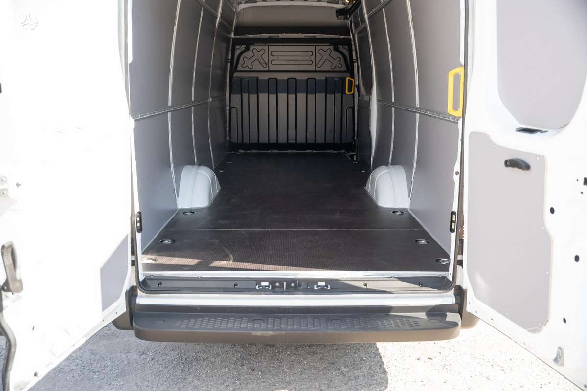 Iveco Daily, krovininis mikroautobusas