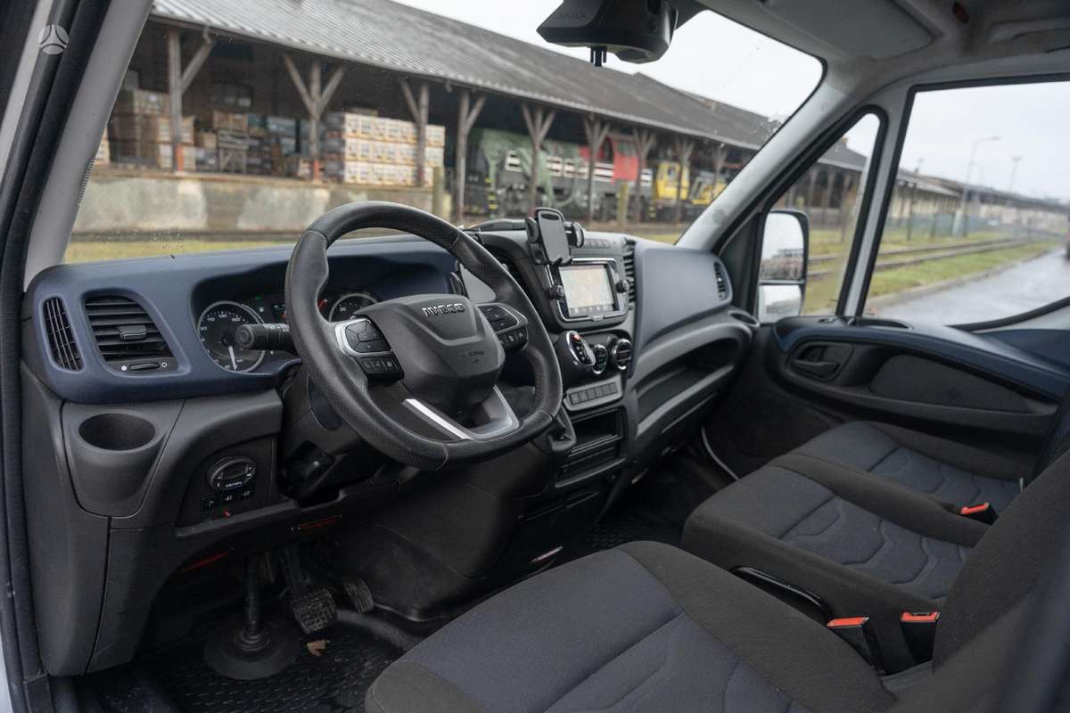 Iveco Daily, cargo van