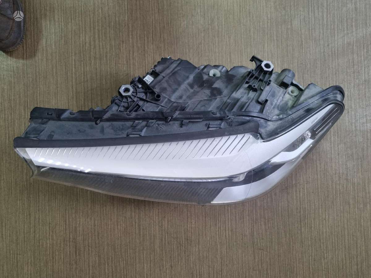 BMW 530, 849911901, lights