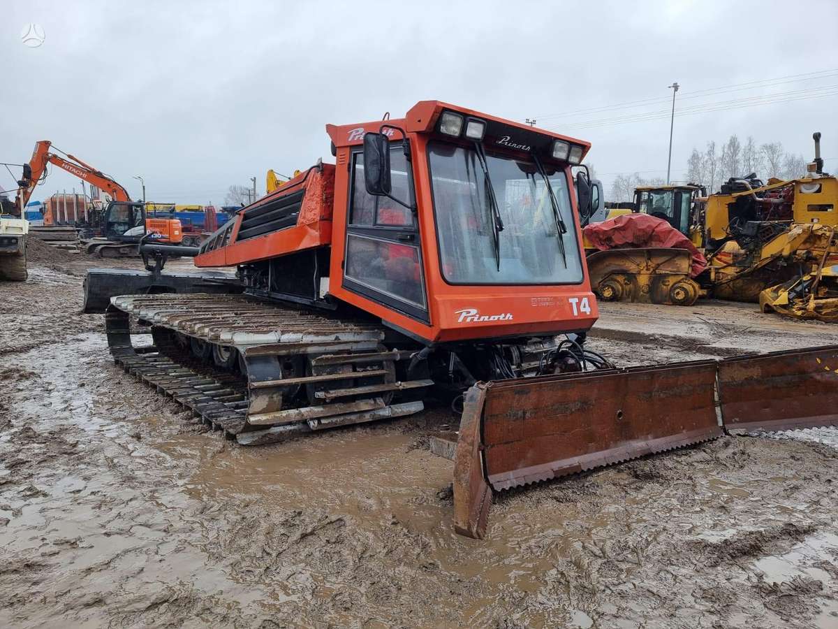 -Kita- PRINOTH BULLY, snow plows