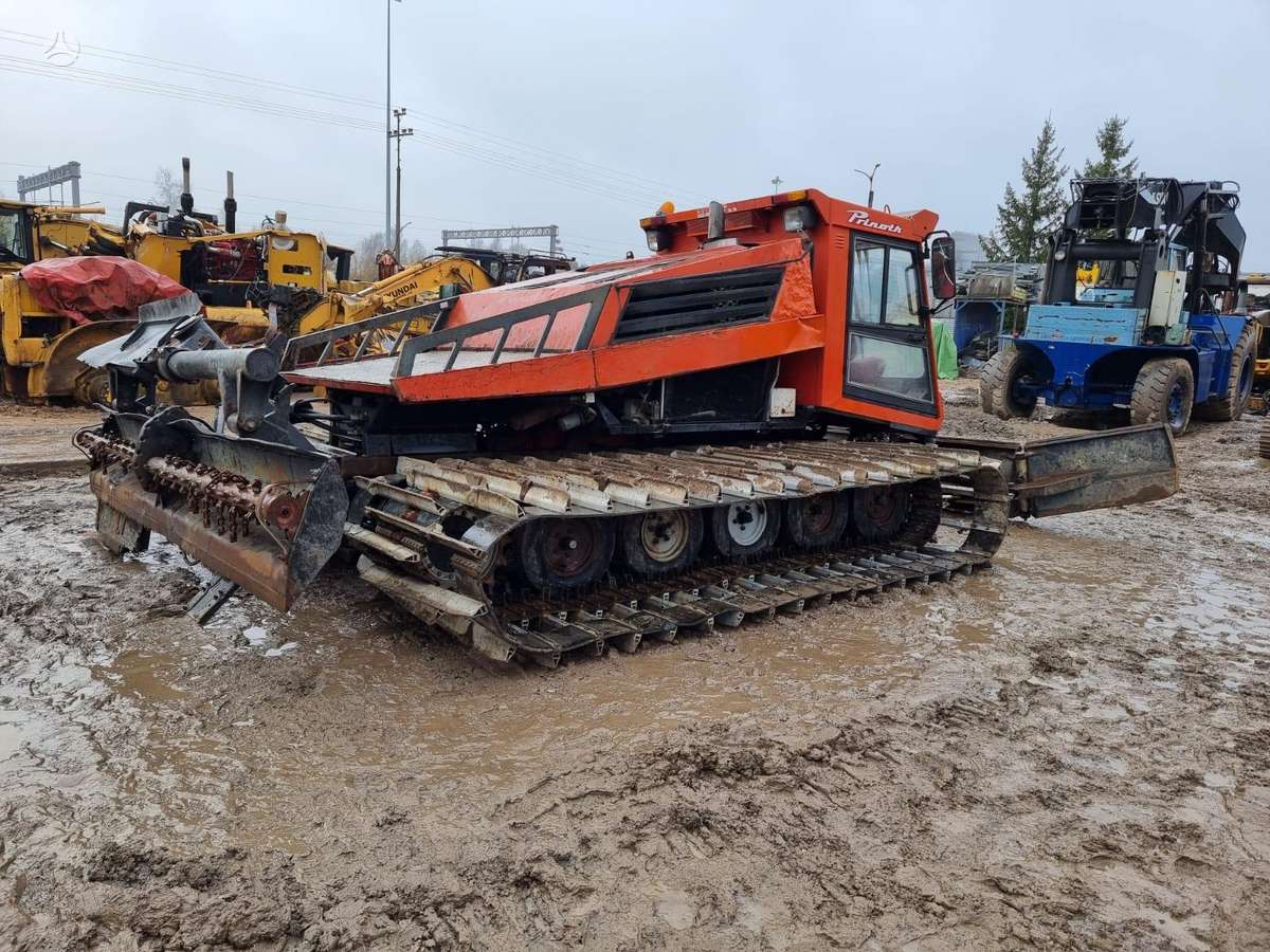-Kita- PRINOTH BULLY, snow plows