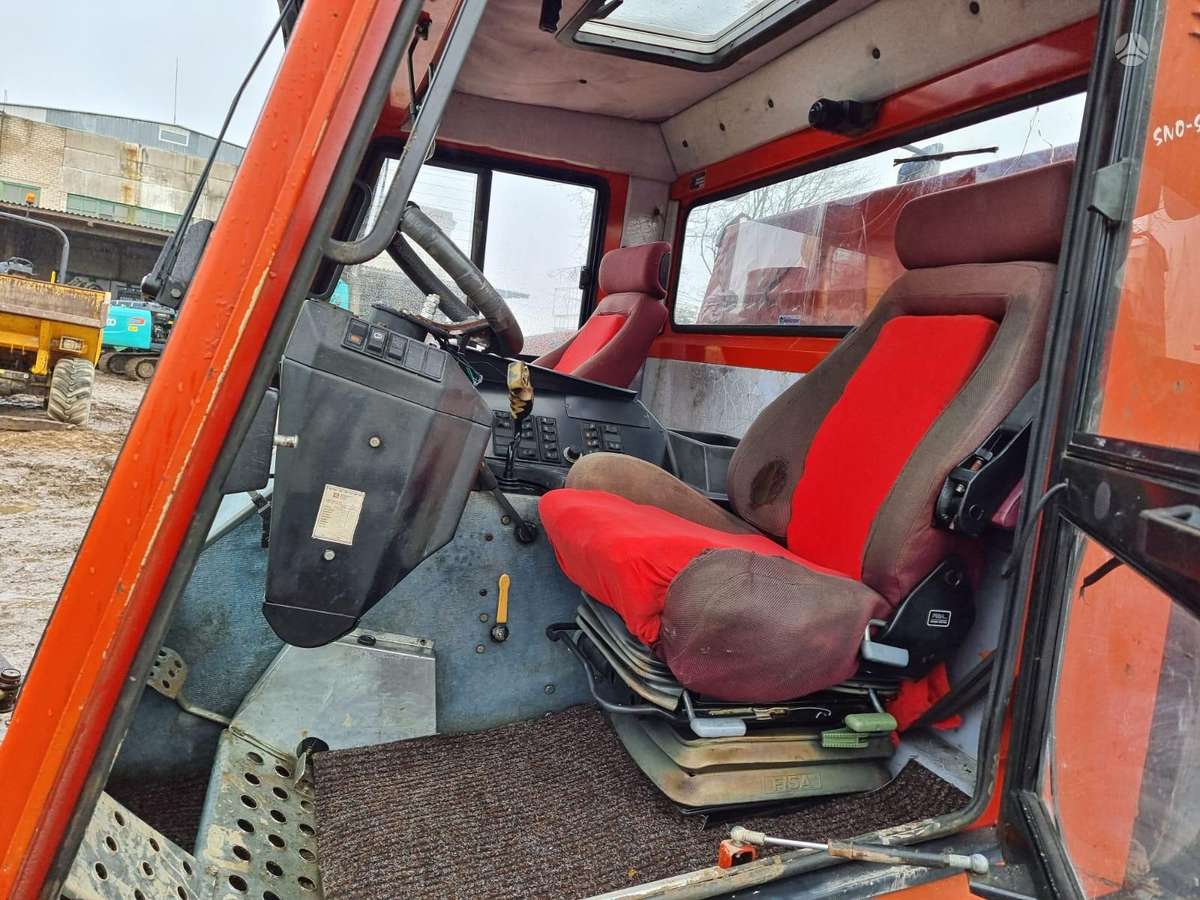 -Kita- PRINOTH BULLY, snow plows