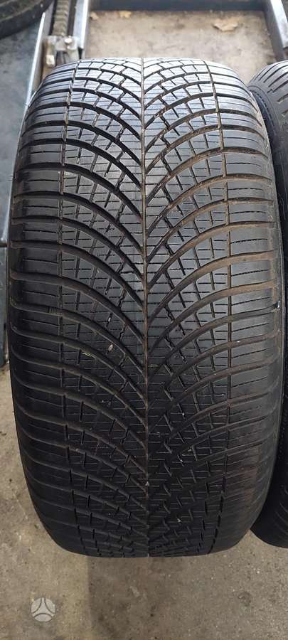 Goodyear, universalios 235/45 R17