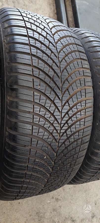 Goodyear, всесезонные 235/45 R17