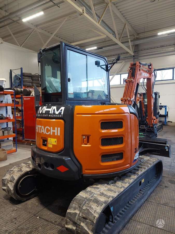 Hitachi ZX48U-6, mini excavator